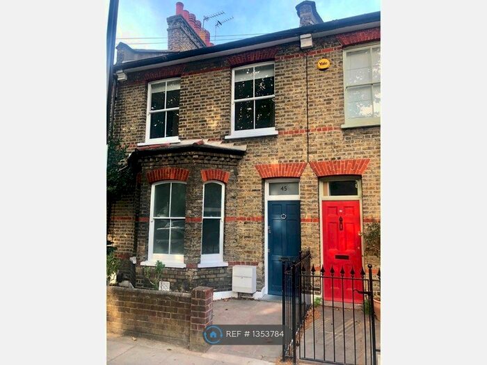 3 Bedroom Terraced House To Rent In Sansom Street, London, SE5