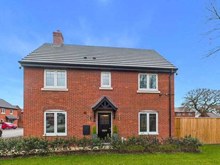 3 Bedroom Detached House For Sale In Starling Way, Weston, Crewe, Cheshire, CW2