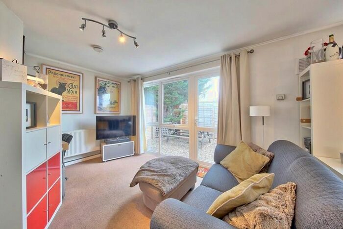 1 Bedroom Terraced House To Rent In Cornford Grove, London, SW12