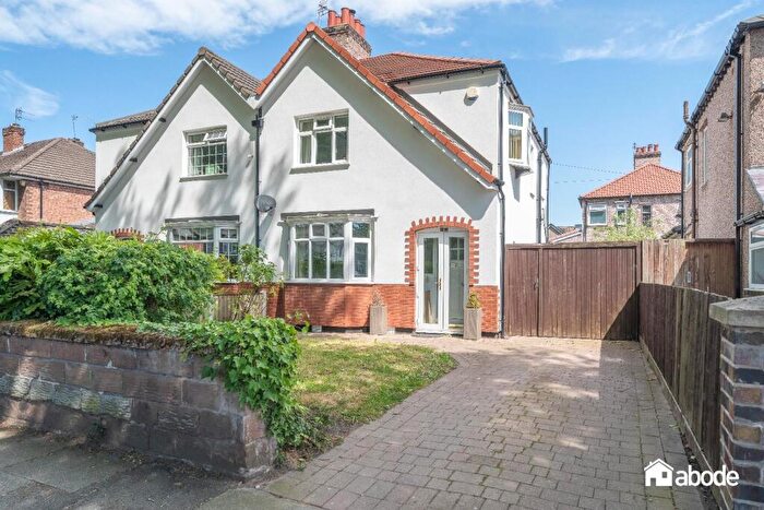 3 Bedroom Semi-Detached House For Sale In Garston Old Road, Grassendale, Liverpool, L19