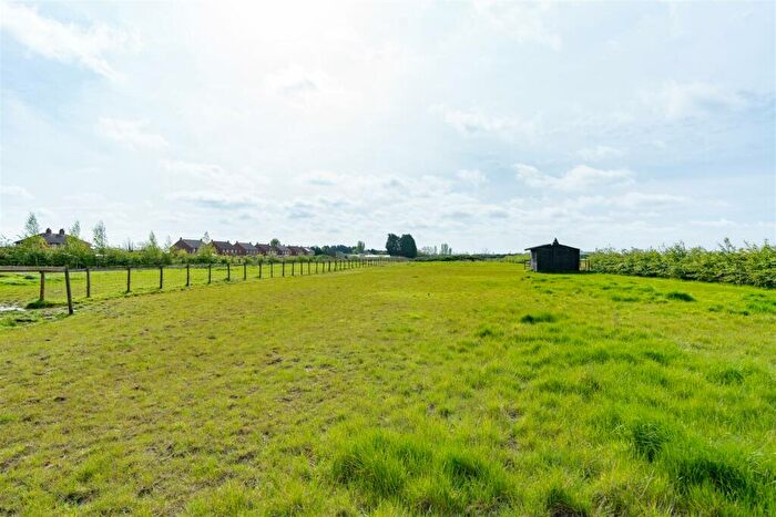 4 Bedroom Detached House For Sale In Chapelgate, Sutton St. James, Spalding, PE12