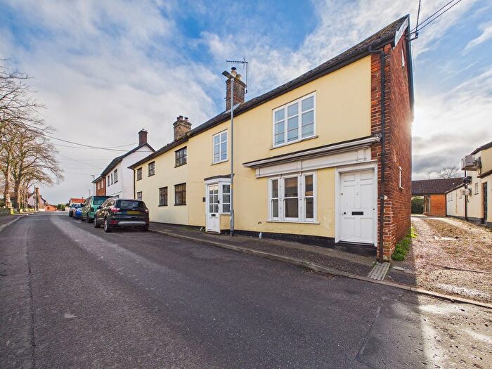 3 Bedroom End Terrace House For Sale In The Street, Diss, IP21