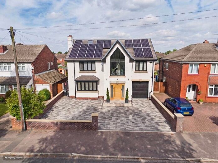 4 Bedroom Detached House For Sale In Rochester Grove, Hazel Grove, Stockport, SK7