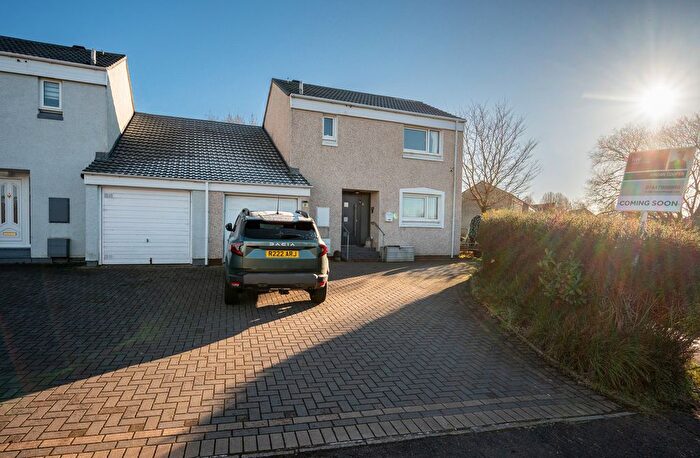 2 Bedroom End Of Terrace House For Sale In Mill Rig, East Kilbride, G75