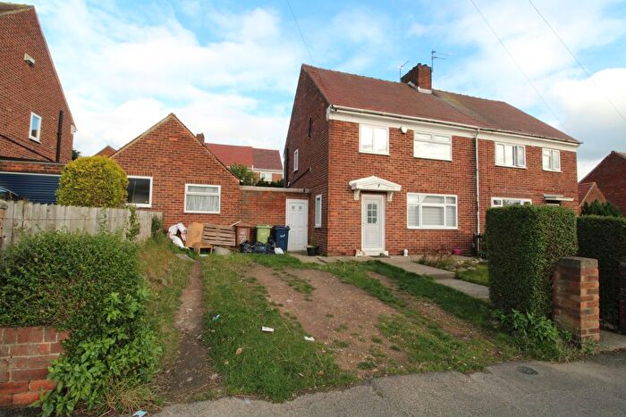 3 Bedroom Semi-Detached House To Rent In Rye View, Sunderland, SR2