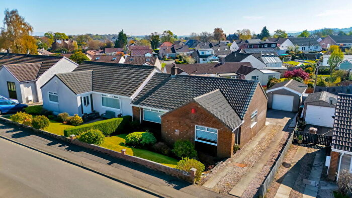 3 Bedroom Semi-Detached Bungalow For Sale In Eildon Drive, Barrhead, Glasgow, East Renfrewshire, G78