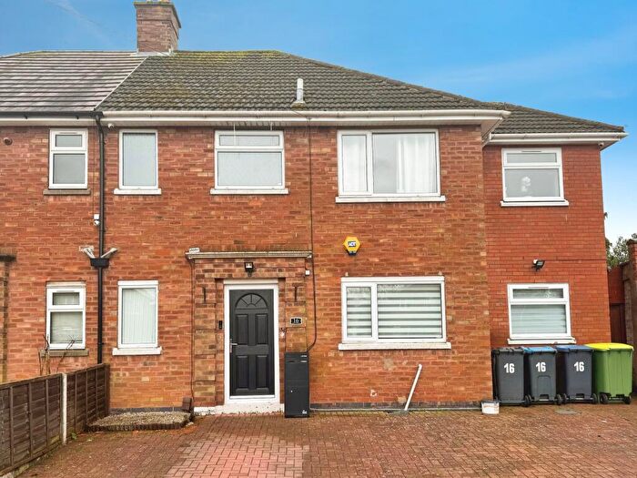 4 Bedroom Semi Detached House For Sale In Holt Road, Burbage, LE10