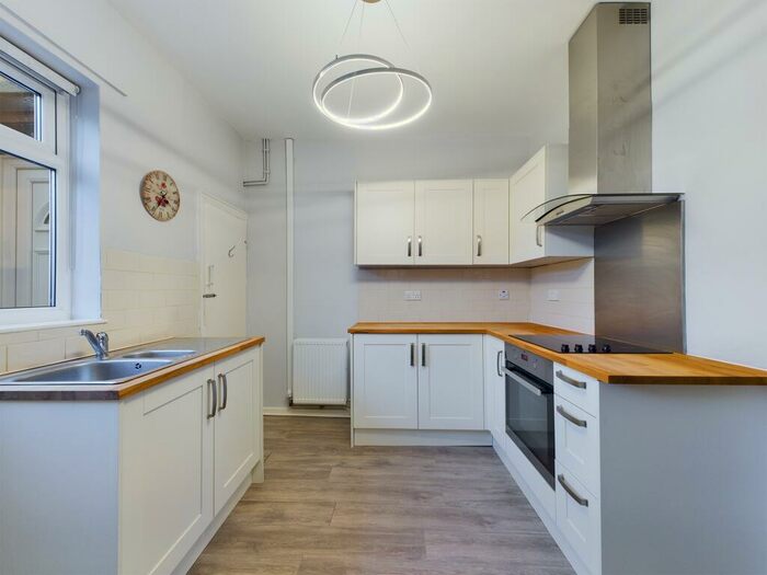 2 Bedroom Terraced House To Rent In Perth Street, HU5