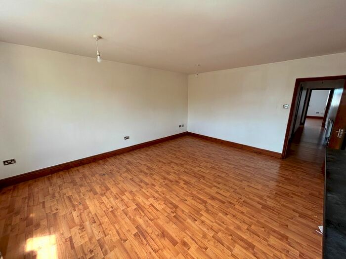 2 Bedroom Flat To Rent In Rochester Road, Gravesend, Kent, DA12