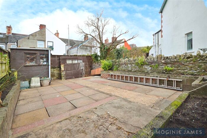 3 Bedroom End Of Terrace House For Sale In Inverness Place, Roath, Cardiff, CF24