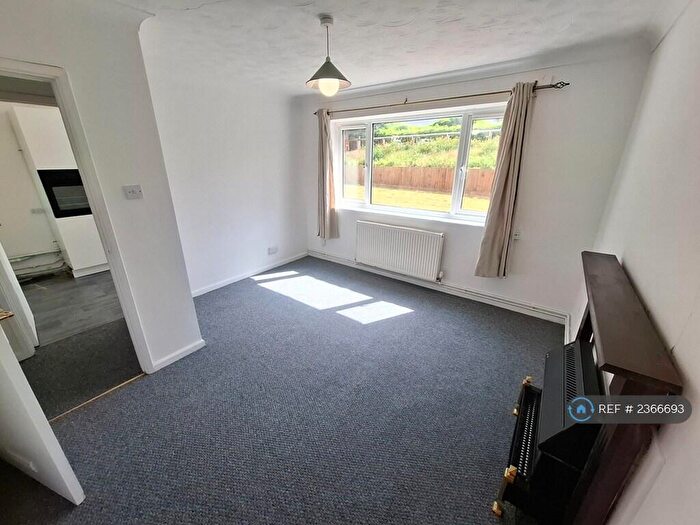 1 Bedroom Flat To Rent In Lilian Close, Norwich, NR6