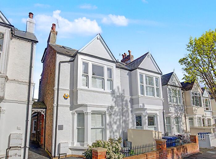 4 Bedroom Semi-Detached House For Sale In Carlton Road, Chiswick, W4