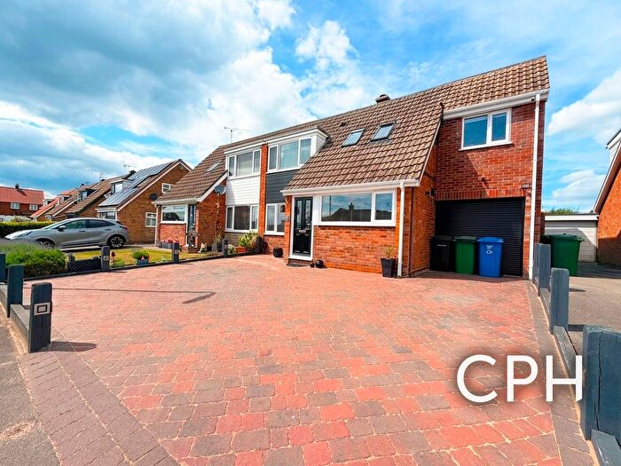 4 Bedroom Semi Detached House For Sale In Abbots Garth, Seamer, YO12
