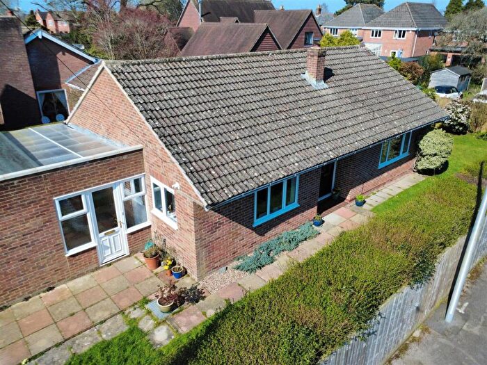 2 Bedroom Bungalow For Sale In Charles Street, Newbury, RG14