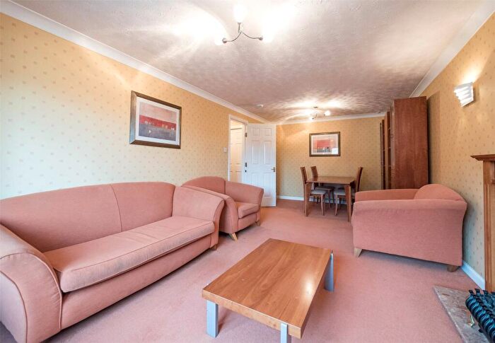 2 Bedroom Flat To Rent In Easter Dalry Road, Edinburgh, EH11