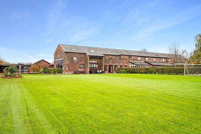 4 Bedroom Barn Conversion For Sale In Hall Lane, Warrington, WA5