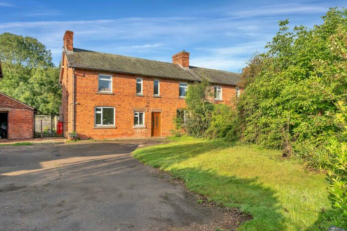 4 Bedroom Semi-Detached House For Sale In Station Cottages, Station Road, Whissendine, LE15