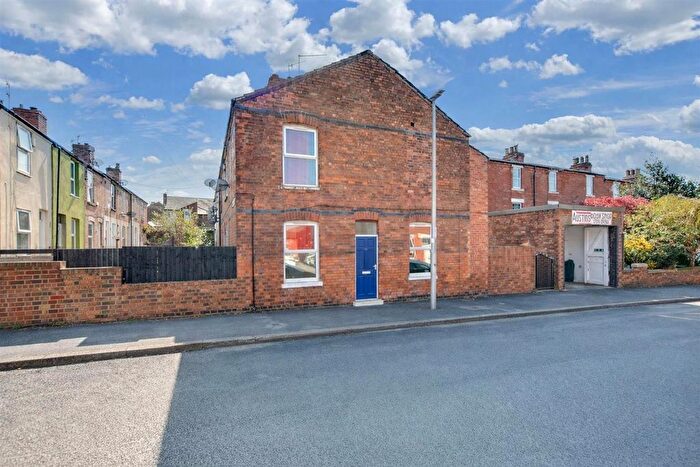 2 Bedroom End Terrace House For Sale In Egypt Road, Nottingham, NG7