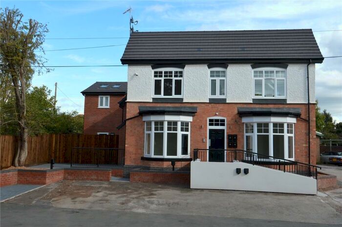 2 Bedroom Apartment To Rent In Birmingham Road, Alvechurch, Birmingham, Worcestershire, B48