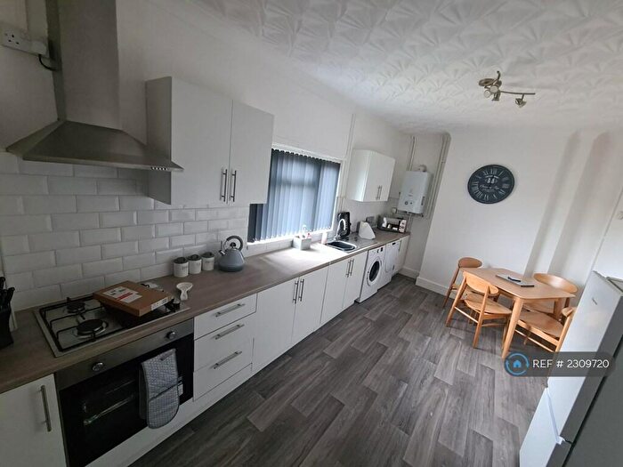 2 Bedroom Semi-Detached House To Rent In Coedcae Place, Pontypool, NP4