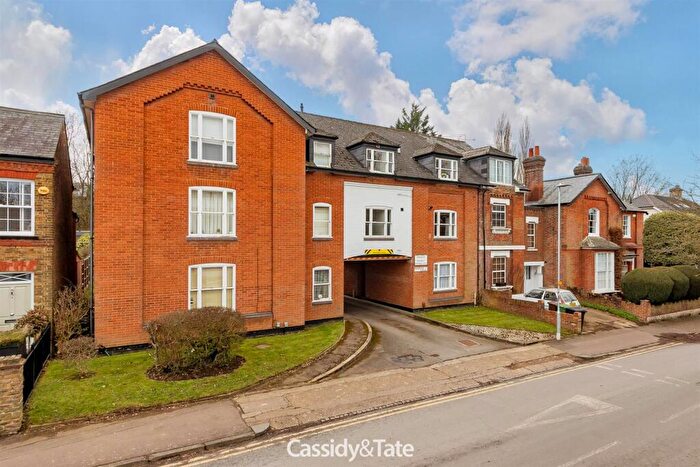 1 Bedroom Flat For Sale In Prospect Road, St Albans, AL1