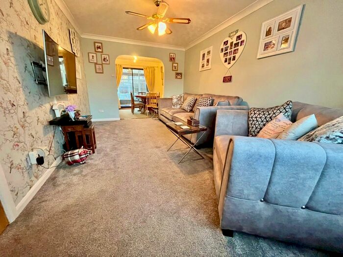 4 Bedroom Detached House For Sale In Salters Way, Donington, Spalding, PE11