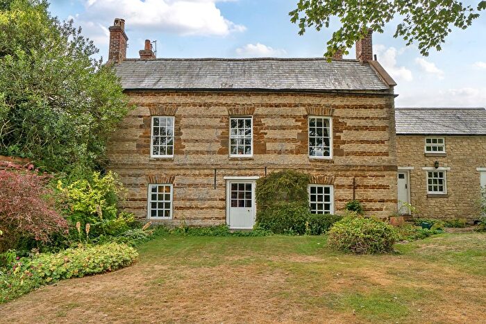 6 Bedroom Detached House For Sale In South Side, Steeple Aston, OX25
