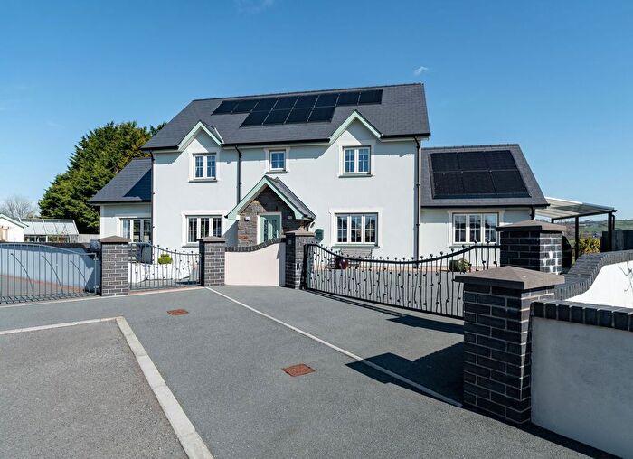 4 Bedroom Detached House For Sale In Aberbanc, Penrhiwllan, SA44