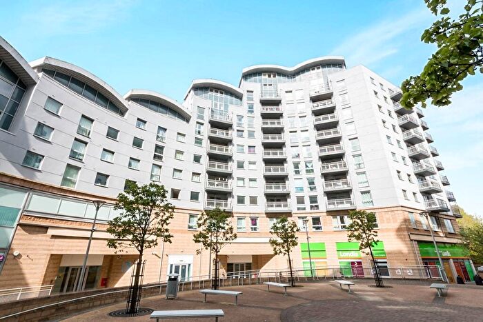 2 Bedroom Flat To Rent In Crown Heights Alencon Link, Basingstoke, Hampshire, RG21