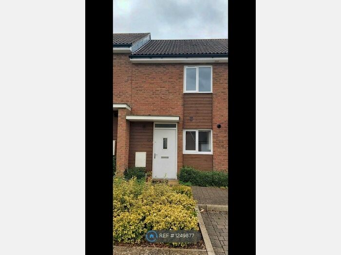 3 Bedroom Terraced House To Rent In Messner Street, Basingstoke, RG24