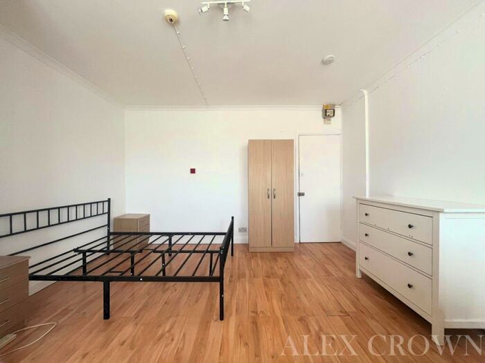 Studio To Rent In Ordnance Road, Enfield, EN3