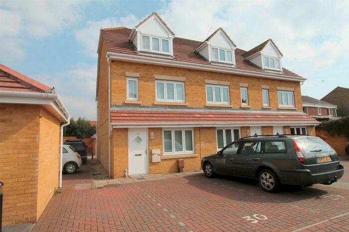 1 Bedroom Flat To Rent In Sartoris Close, Warsash, SO31