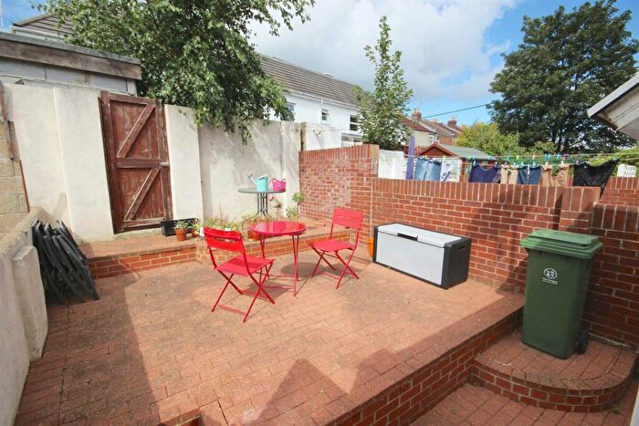2 Bedroom Terraced House To Rent In Station Road, Portsmouth, PO3