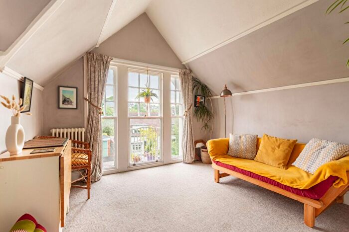 Studio To Rent In Cornwall Gardens, Brighton, BN1