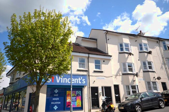 3 Bedroom Flat To Rent In Lewes Road, BN2