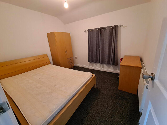 3 Bedroom Flat To Rent In Empire Court, Avon Street, Rugby, Warwickshire, CV21
