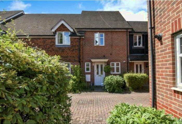 2 Bedroom Terraced House To Rent In Tithing Road, Hampshire, Hampshire, GU51
