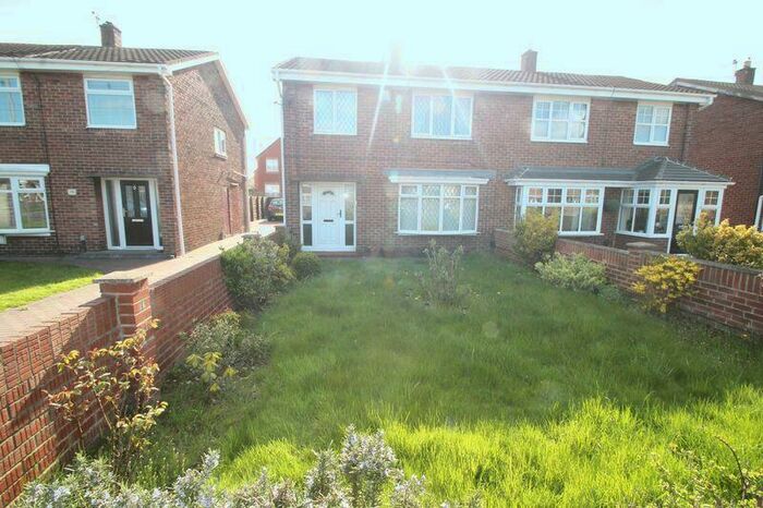 3 Bedroom Semi-Detached House To Rent In Whiteleas Way, South Shields, NE34