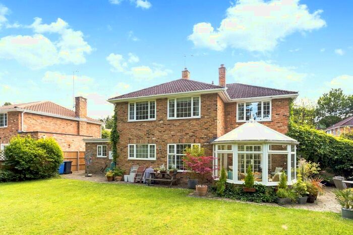 4 Bedroom Detached House To Rent In Walton Drive, Ascot, Berkshire, SL5