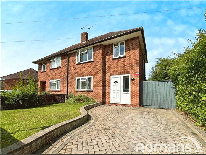 3 Bedroom Semi-Detached House To Rent In Worsley Road, GU16