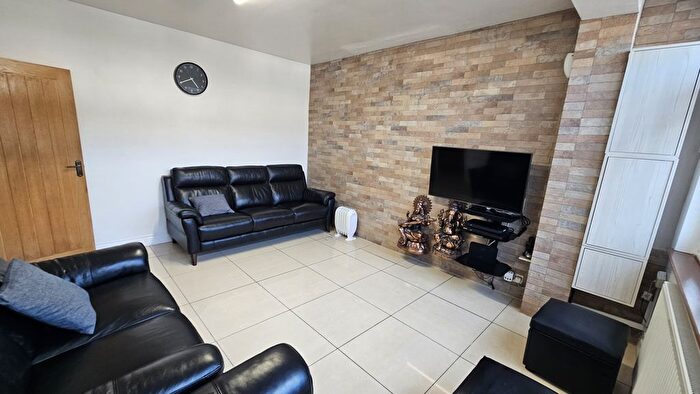 6 Bedroom Terraced House To Rent In London, SW16