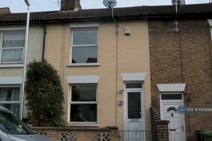2 Bedroom Terraced House To Rent In Perryfield Street, Maidstone, ME14