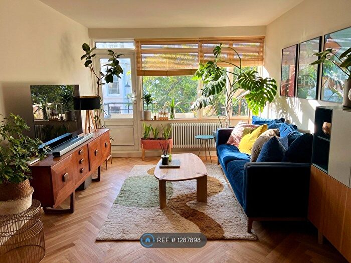 1 Bedroom Flat To Rent In Tor Court, London, W8