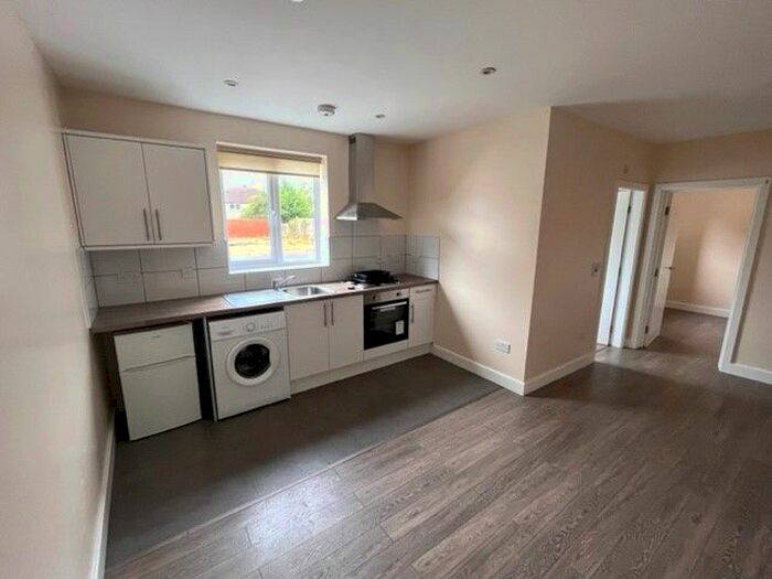1 Bedroom Flat To Rent In Thurcaston Road, Leicester, LE4