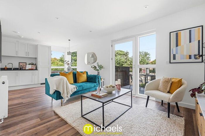 2 Bedroom Flat For Sale In Lexden Road, Colchester, CO3