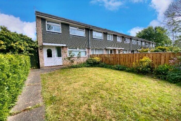 3 Bedroom Property To Rent In Ascot Walk, Newcastle Upon Tyne, NE3