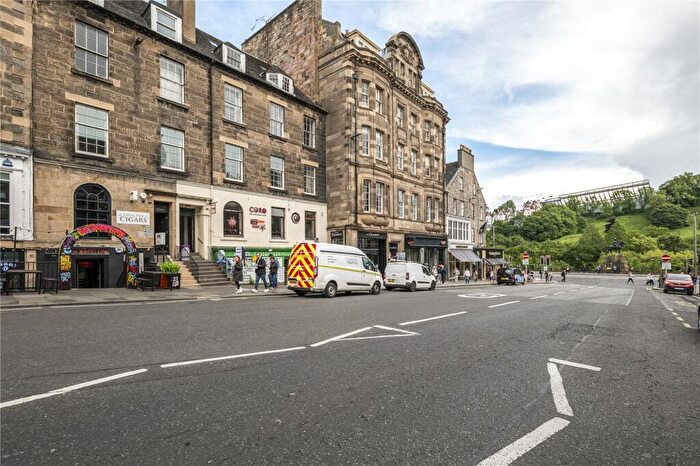 3 Bedroom Apartment For Sale In / Frederick Street, New Town, Edinburgh, EH2
