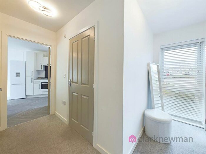 1 Bedroom Apartment For Sale In Myrtle Close, Gilden Park, Harlow, CM17