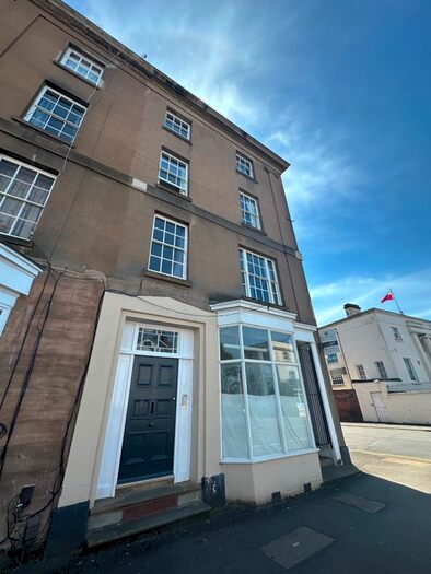 2 Bedroom Flat To Rent In Bed Flat, Radford Road, CV31