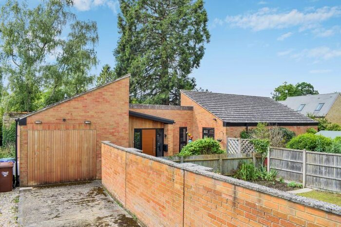 4 Bedroom Detached House To Rent In St. Marys Close, Kidlington, OX5